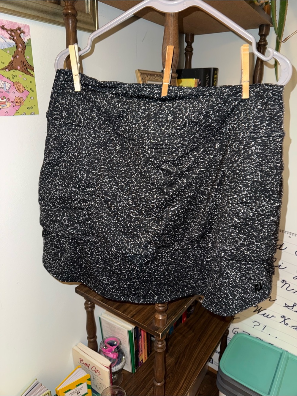 Black Speckled active skort
